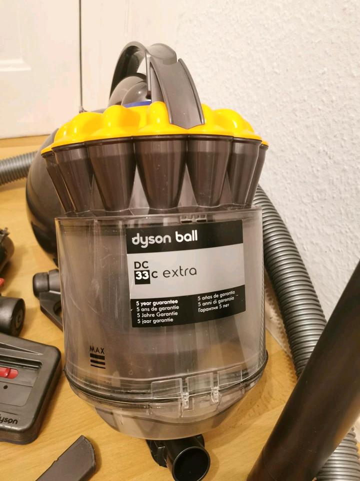 DYSON BALL DC33C EXTRA STAUBSAUGER PERFECT SEHR  GUT GARANTİE in Hamburg