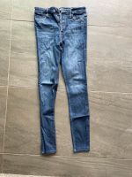 Jeans von Hollister in Größe 29/30 Nordrhein-Westfalen - Mönchengladbach Vorschau