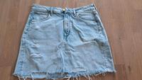 Cooler H&M Jeansshort im used look Gr. 42 Bayern - Friedberg Vorschau
