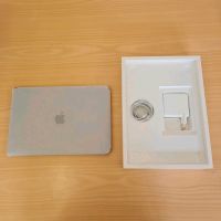 Apple 2022 Mac book Macbook pro 13 mit M2 Chip (WIE NEU) Altona - Hamburg Groß Flottbek Vorschau