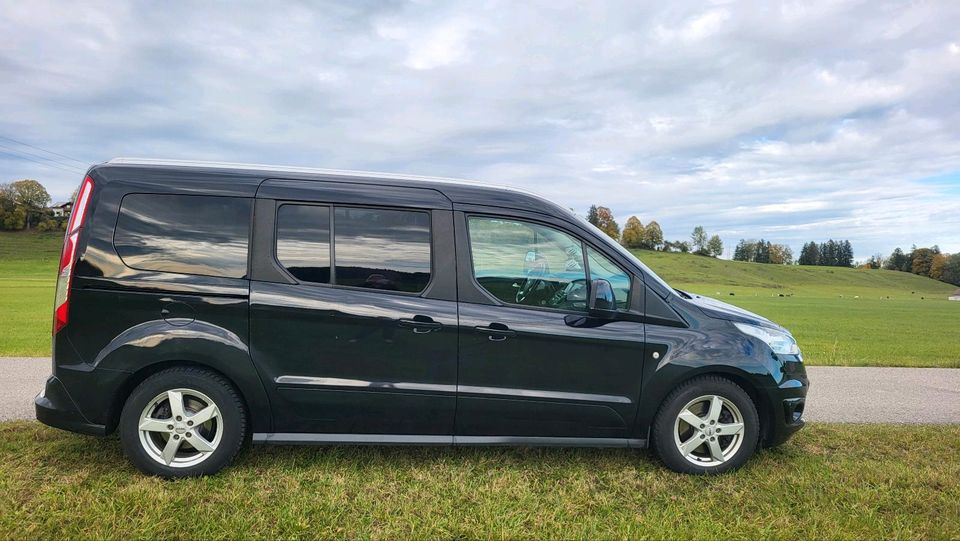 Ford Tourneo Connect in Marktoberdorf