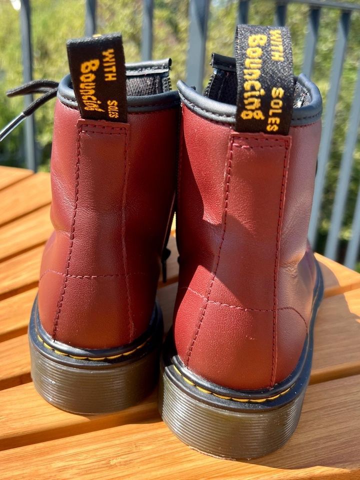 Dr. Martens Cherry Red Stiefel | Größe 36 in Frankfurt am Main