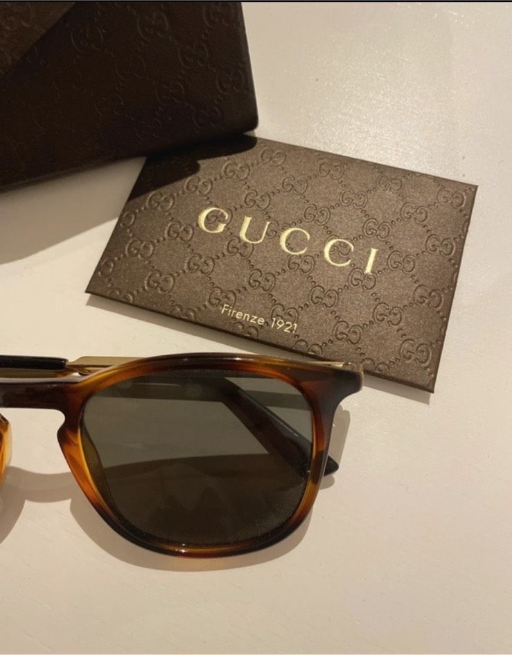 Gucci Sonnenbrille mit Etui in Augsburg