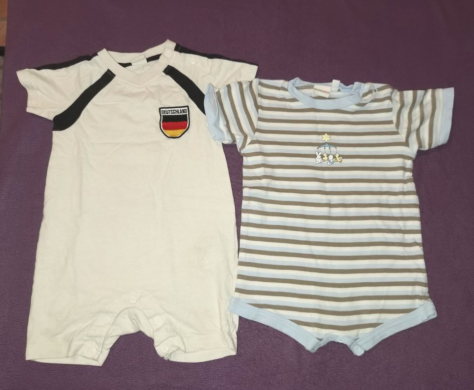 22 teiliges Paket Jungen Kleidung Gr. 74 / 80 Bekleidungspaket in Potsdam