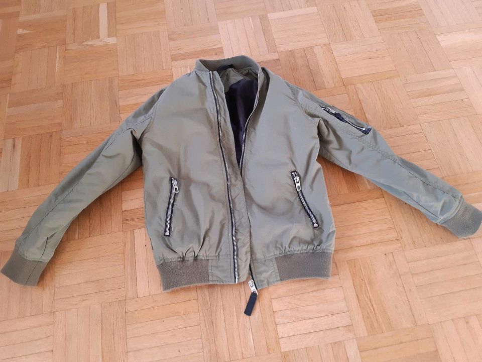 H&M Übergangsjacke Blouson in Bad Berleburg