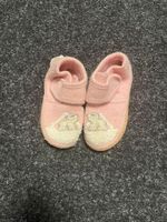 GIESSWEIN Kinderschuhe Hausschuhe Rosa mit Eisbär Größe 25 Berlin - Lichterfelde Vorschau