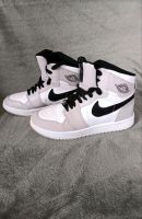 Nike Air Jordan 1 one MID Light Smoke Grey Gr 38 Sachsen - Tannenbergsthal Vorschau