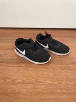 Kinderschuhe von Nike in 23,5 Hannover - Vahrenwald-List Vorschau