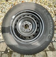 Michelin Winterreifen 215/70 R16 Stahlfelge LK 5x114 Nordrhein-Westfalen - Raesfeld Vorschau