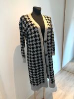 Schöne lange Strickjacke Strick Jacke Onesize Damen Stuttgart - Untertürkheim Vorschau