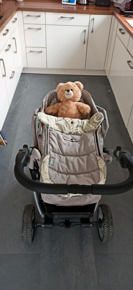 Teutonia Cosmo Kombi-Kinderwagen inkl. Wintersack in Rosbach (v d Höhe)