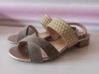 Caprice Sandalen Khaki Gold Gr 37,5 4,5 Hessen - Selters Vorschau