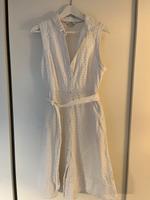 Blusenkleid mit Lochstickerei und Gürtel von JP Boden(UK 14R) Hessen - Gießen Vorschau