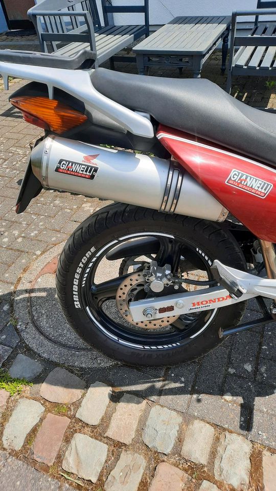 Honda varadero XL 125 JC 32 in Much