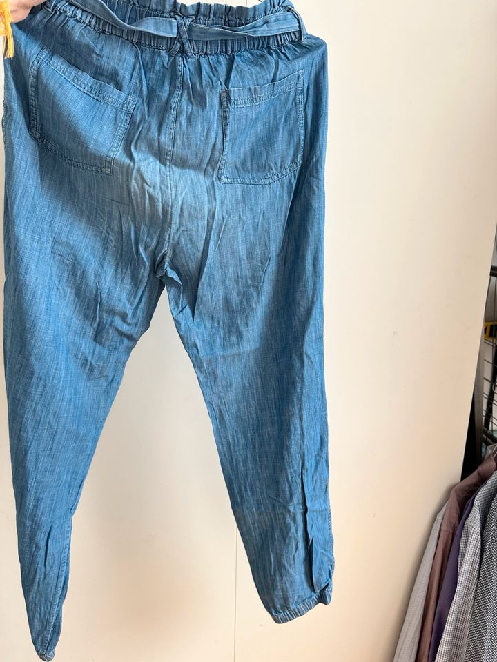 Boden Jeans Pumphose pluderhose xs  Hose leger 176 cos Amsterdam in Bad Mergentheim