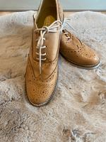 Italienischer Lederschuh mit Budapester Muster in echt Leder Nordrhein-Westfalen - Paderborn Vorschau