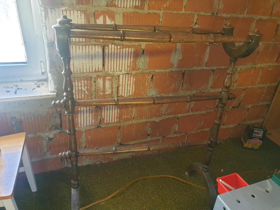Handtuchhalter Deckenhalter Teppichhalter oder Pferdesattel in Kirchhaslach