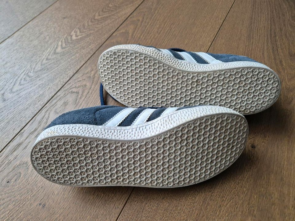 Adidas Turnschuhe Gazelle Größe 35 in Dresden