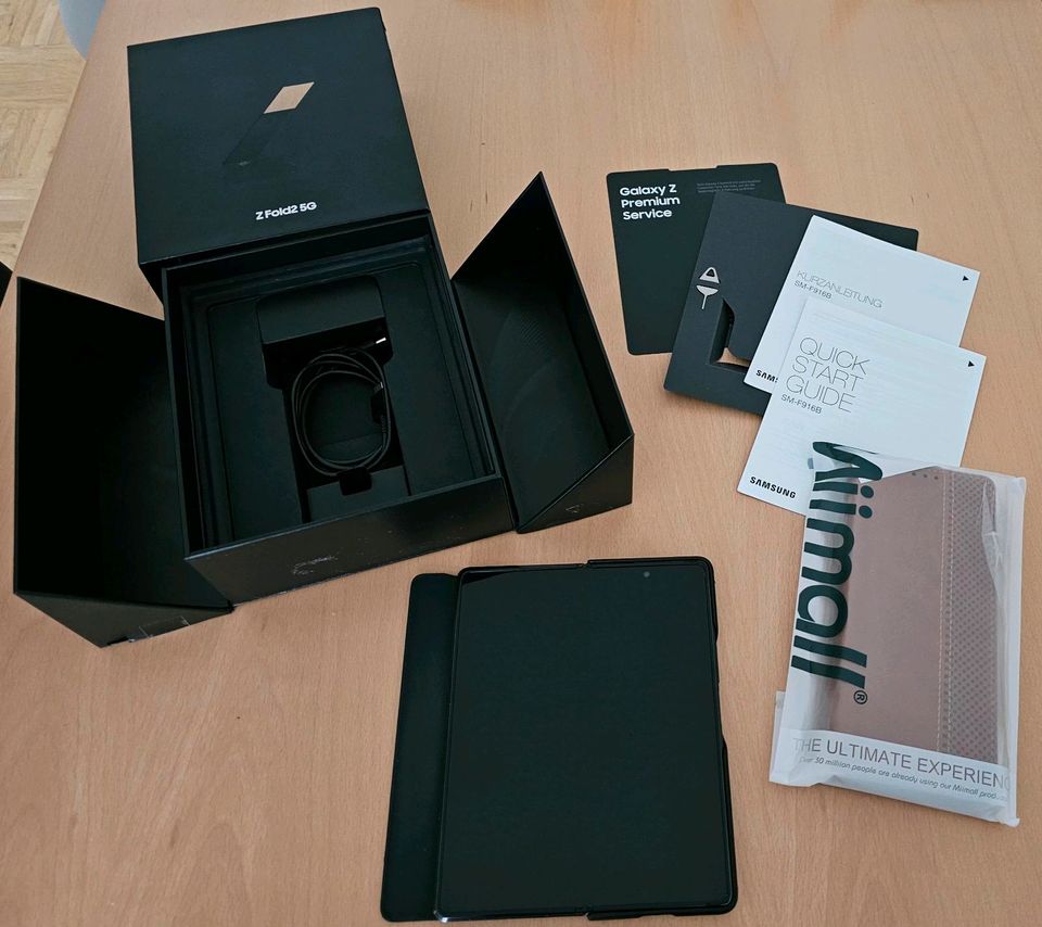 SAMSUNG Galaxy Z Fold 2 5G, 256 GB, mystic black in Düsseldorf