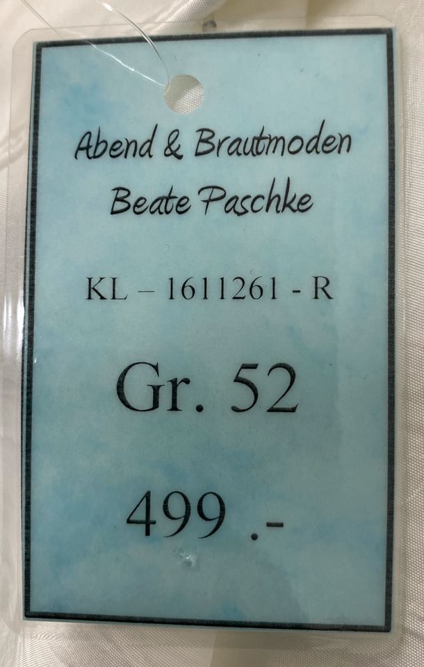 25 Stk. Brautmode Brautkleider Mix, Großhandel Textilien für Wiederverkäufer Restposten kaufen in Tanna