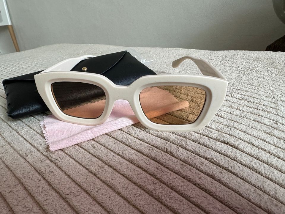 Zara stylische Sonnenbrille weiß beige NEU OVP in Koblenz