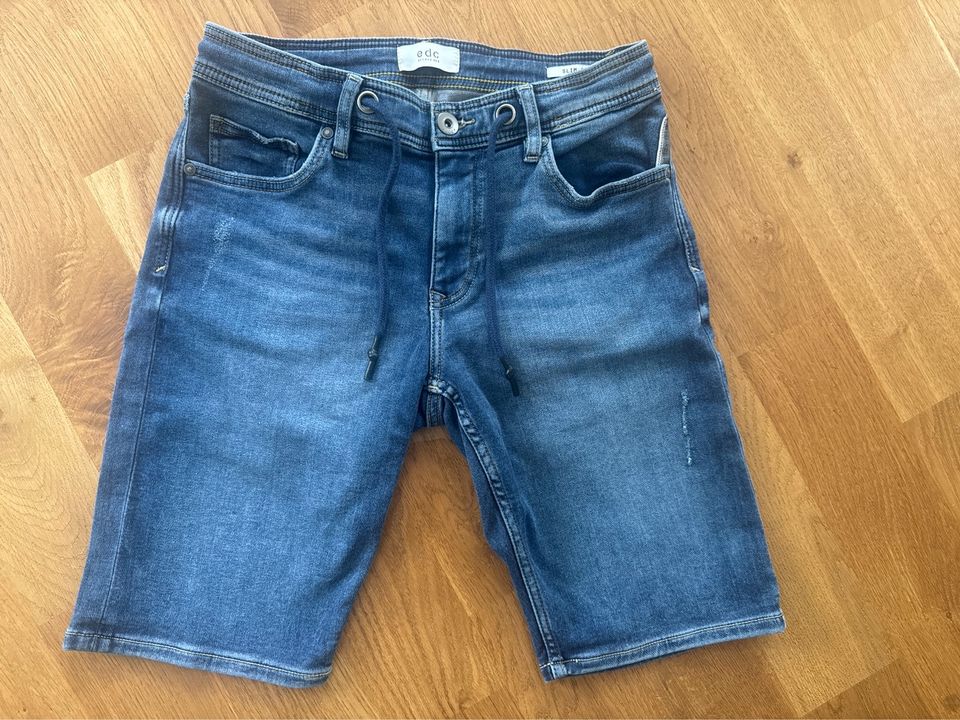 Shorts Jeans blau EDC Gr 30 (176) Jungs slim fit in Hamburg