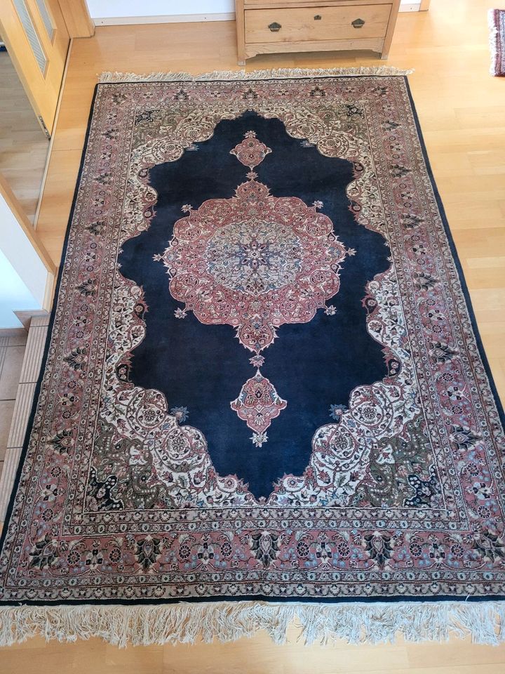 Teppich orientalisch, ca 2,05 x 3,06 m in Schechen