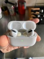 Apple AirPods Pro mit Hülle Leipzig - Knautkleeberg-Knauthain Vorschau