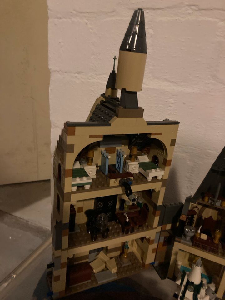 Lego Harry Potter „Hogwarts Clock Tower“ in Hemslingen