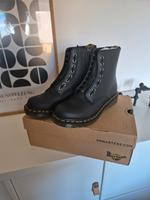 Dr.Martens Pascal 1460 Frnt Zip Gr.39 Bayern - Sand a. Main Vorschau