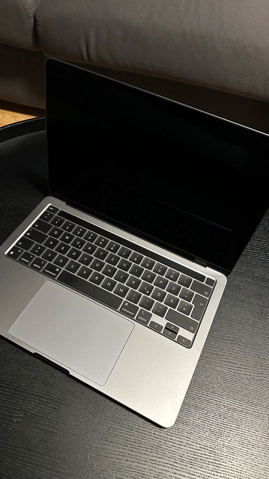 MacBook Pro 13 Zoll Space Grau, M1 (2020) , 512 GB - Top Zustand in Berlin