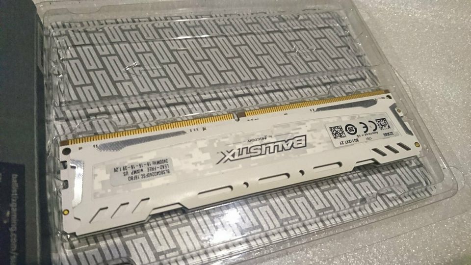 DDR4 Ram 8GB 2400mHz Crucial Ballistix Sport Arbeitsspeicher in Recklinghausen