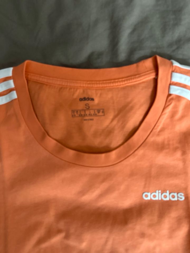 Adidas Shirt orange in Bretten