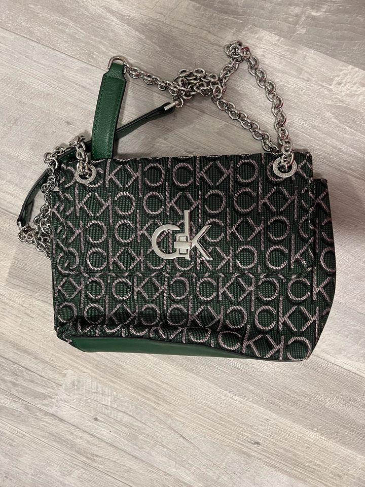 Calvin Klein Tasche in Unterhaching