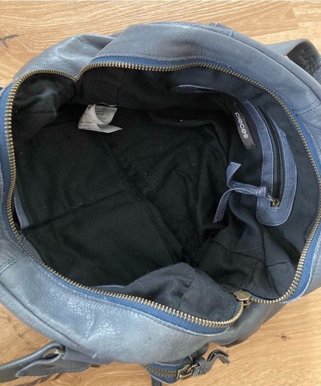 Tasche Handtasche Pieces Leder blau in Schleswig-Holstein - Büdelsdorf |  eBay Kleinanzeigen ist jetzt Kleinanzeigen