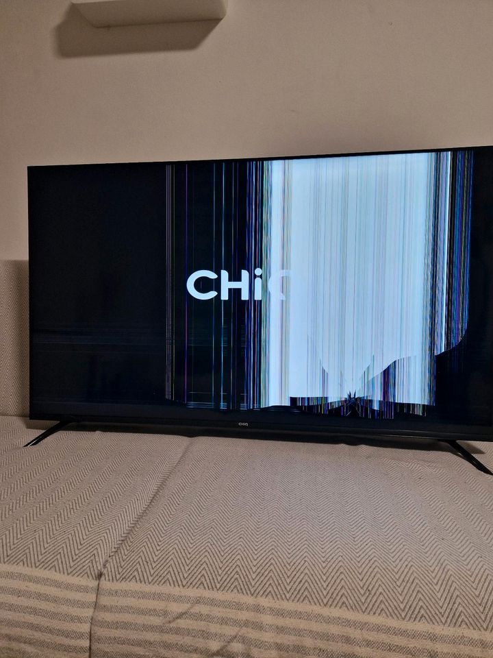 TV  --  Fernseher in Rösrath