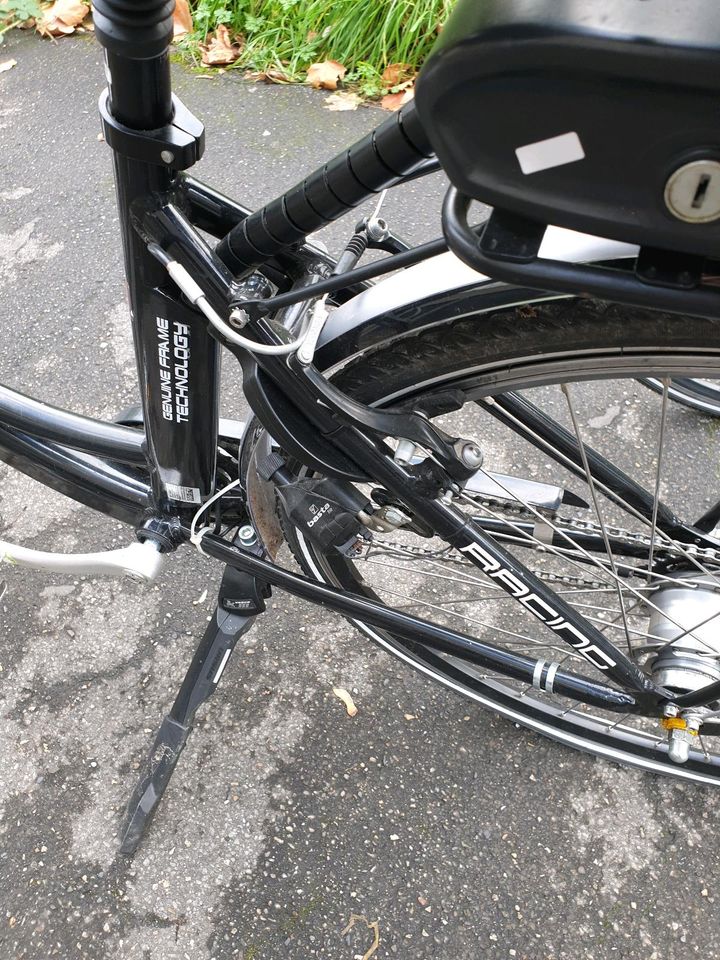 E-Bikes Cityfahrad, tiefer Einstieg in Köln