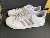 Adidas Schuhe 39,5 Mecklenburg-Vorpommern - Stralsund Vorschau