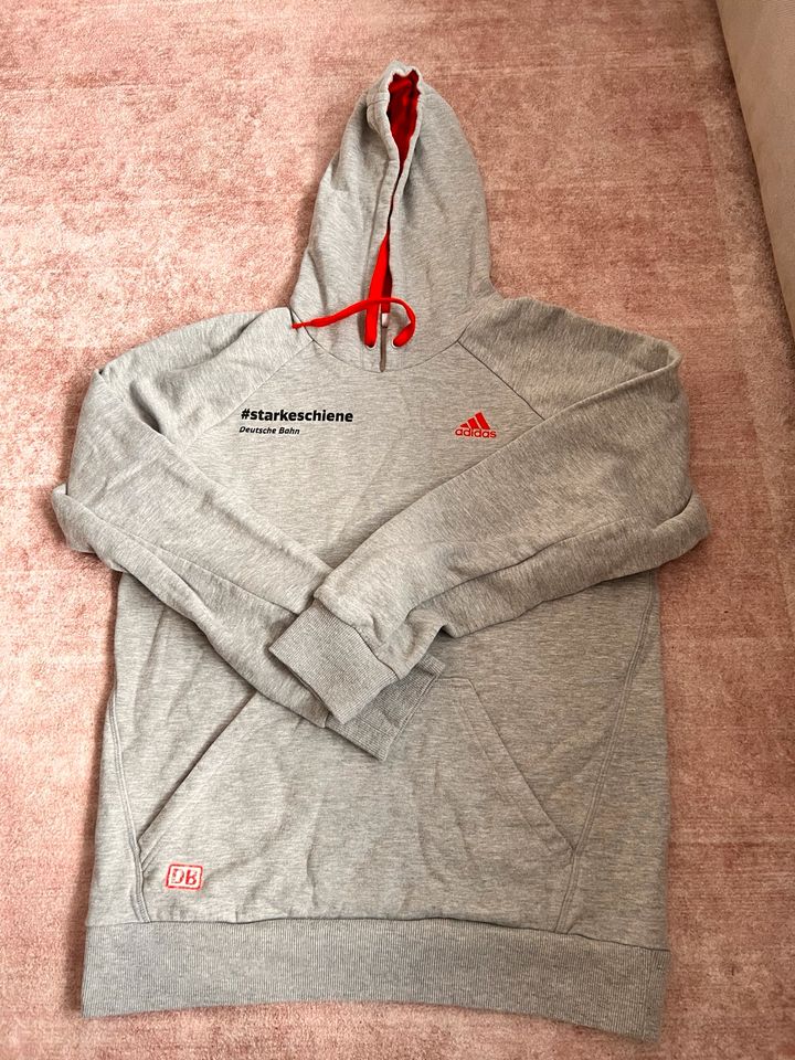 Adidas Pullover mit DB Logo #2020 in Berlin