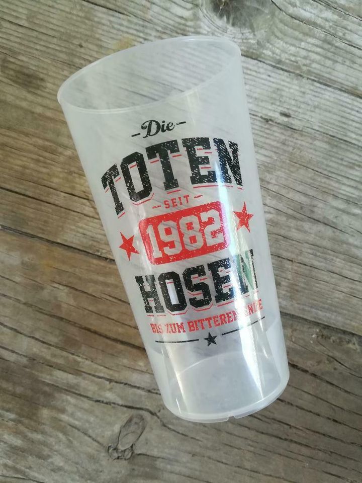 Becher Trinkbecher DTH Die Toten Hosen in Herten