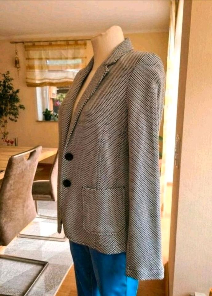 Sportlicher Blazer von S.Oliver Black Label - Gr.36 - Neu in Wichmar