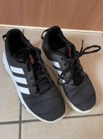 Super Adidas Turnschuhe 34 Hallenschuhe Berlin - Köpenick Vorschau