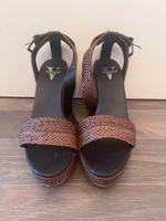 Venturini Schuhe Keilabsatz Sandaletten Sandalen Pumps Berlin - Zehlendorf Vorschau