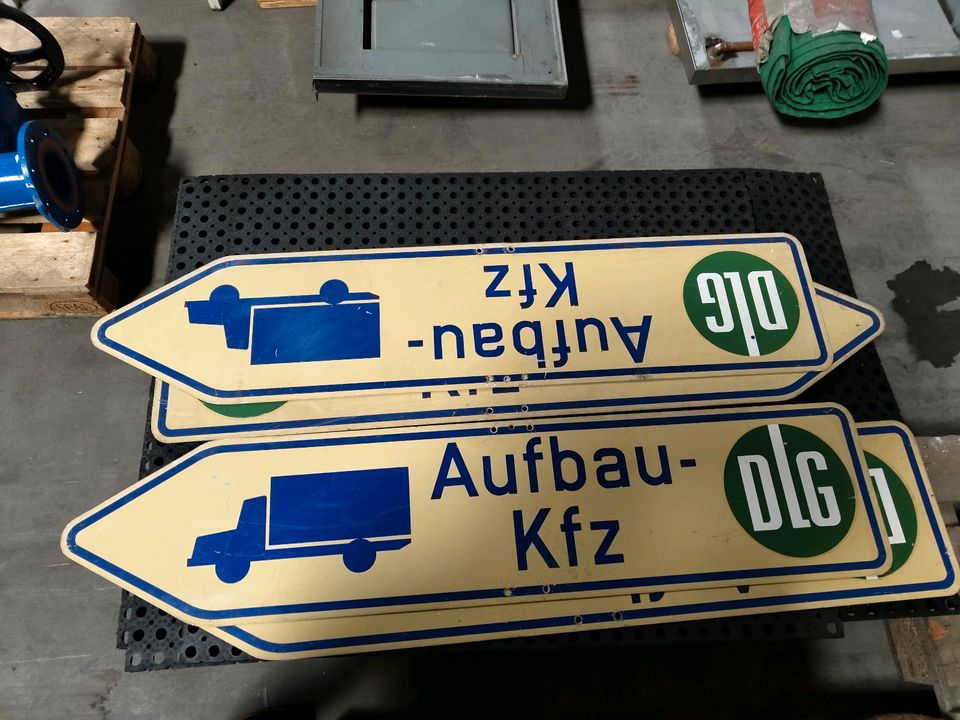 Schild Aluminium Alu Verkehrsschild Pfeil Hinweisschild Zufahrt in Offenbach