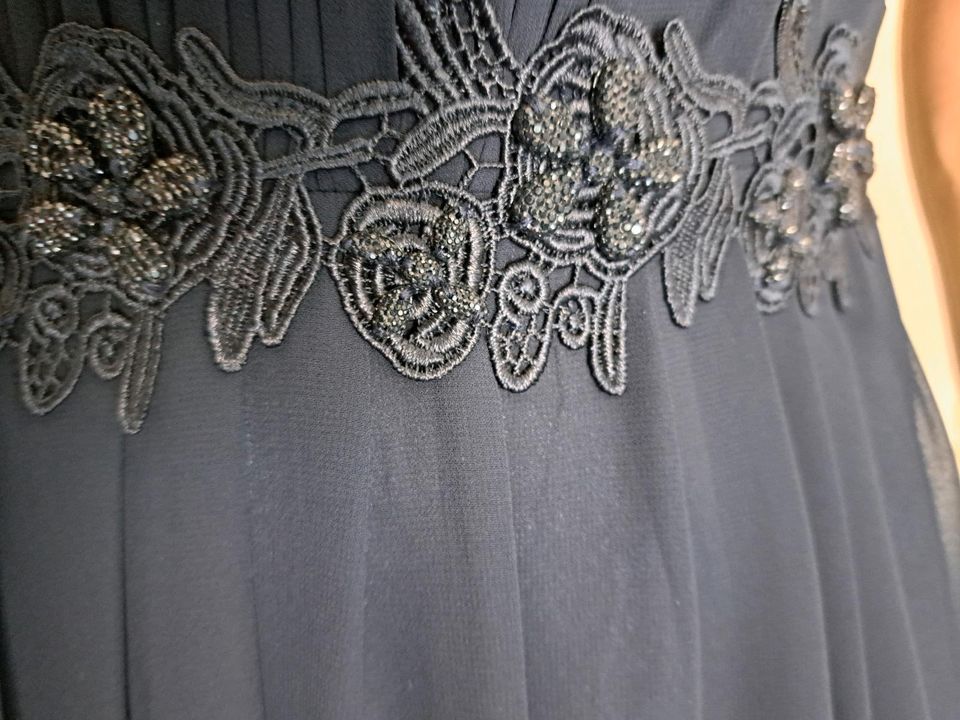 Gr. 38 nachtblaues Cocktailkleid Abendkleid festlich - ungetragen in Düsseldorf