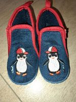 Kinder Baby Hausschuhe Schuhe Pinguin blau Gr. 25 Brandenburg - Frankfurt (Oder) Vorschau