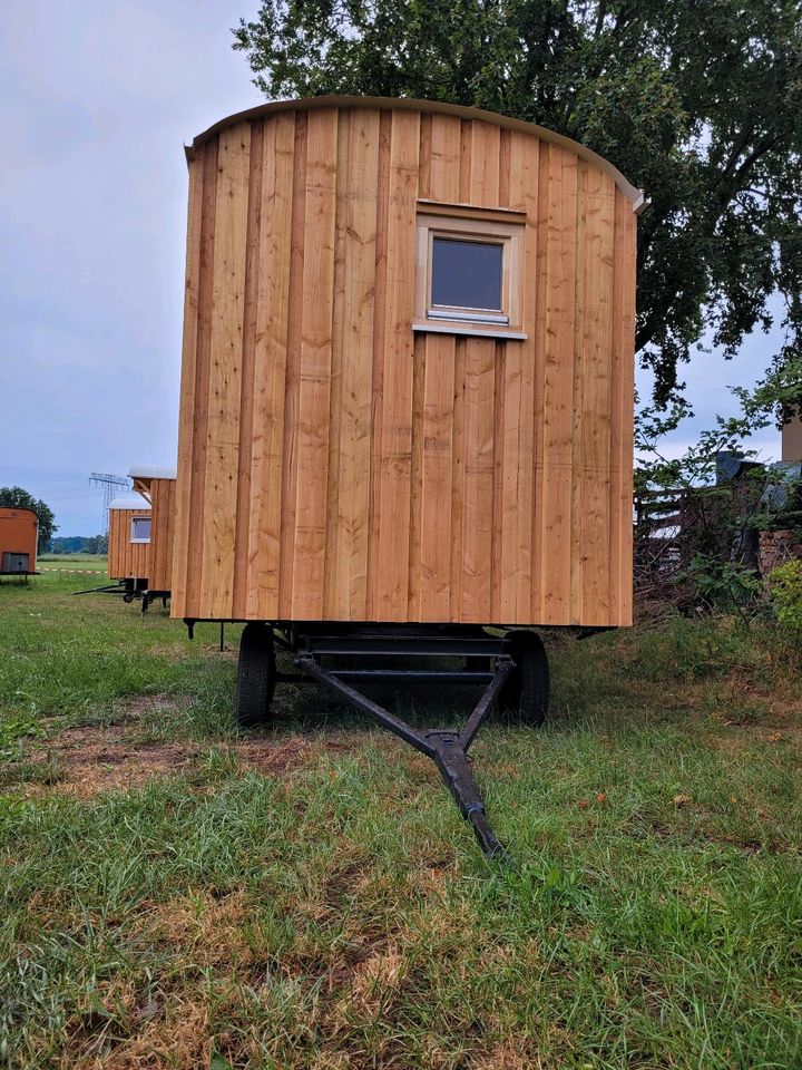 Bauwagen, Tinyhouse, Spielhütte, Wohnwagen in Luckau