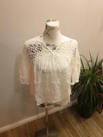 Shirt/ Pullover/ Bluse mit Spitze Amisu S Brandenburg - Potsdam Vorschau