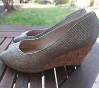 Tamaris Keilpumps Sandalen 38 Bayern - Schwaig Vorschau