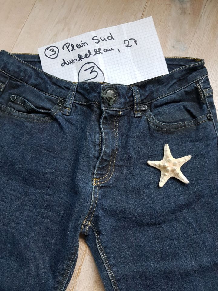 Plein Sud Jeans, 27, dunkles blau, 1 x getragen in Berlin